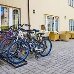Alcest Z Widokiem Na Morze, Basenem, Üdülőközpont 3*