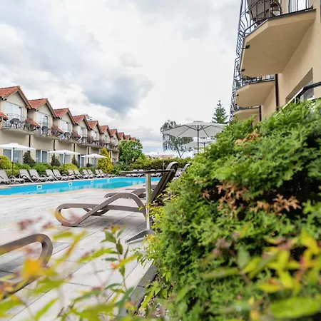 Alcest Z Widokiem Na Morze, Basenem,