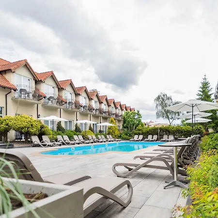 Resort Alcest Z Widokiem Na Morze, Basenem,