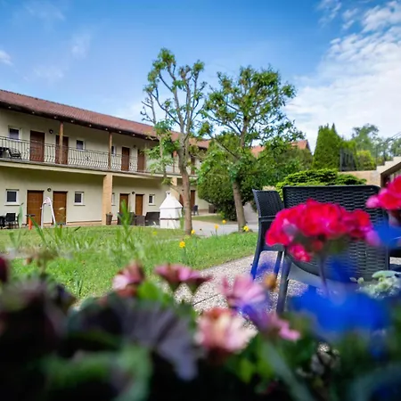 Resort Alcest Z Widokiem Na Morze