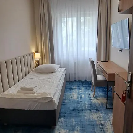 Üdülőközpont Alcest Z Widokiem Na Morze, Basenem, 3*