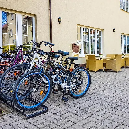 Alcest Z Widokiem Na Morze, Basenem, リゾート 3*