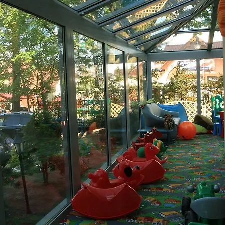 Alcest Z Widokiem Na Morze, Basenem, 3*