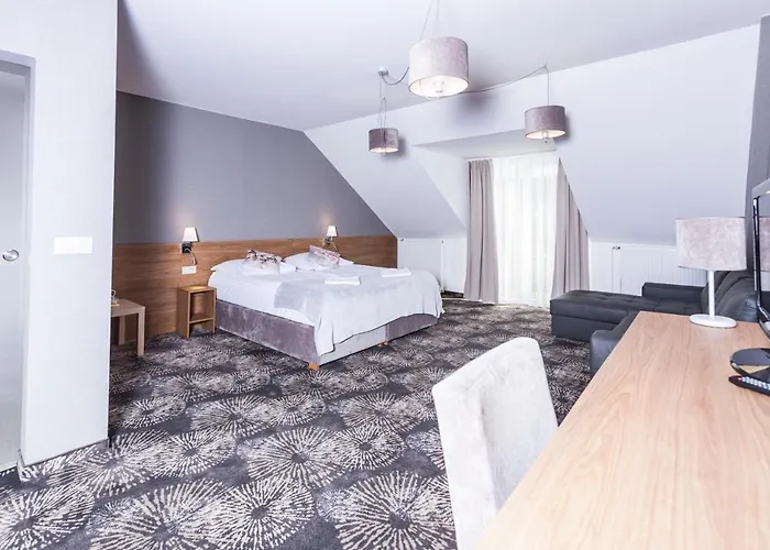 Alcest Z Widokiem Na Morze, Basenem, Resort Rewal