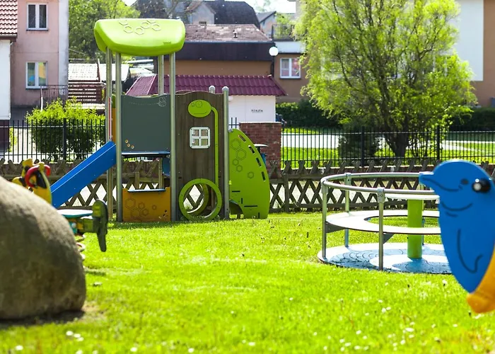 Alcest Z Widokiem Na Morze, Basenem, 3* Rewal