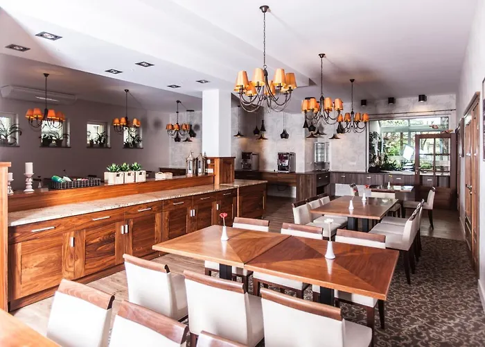 Resort Alcest Z Widokiem Na Morze, Basenem,