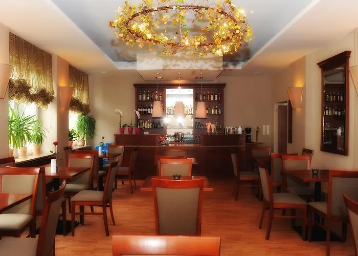 Resort Alcest Z Widokiem Na Morze, Basenem,