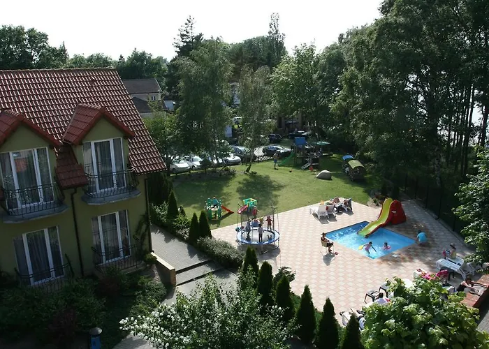 Alcest Z Widokiem Na Morze, Basenem, Resort
