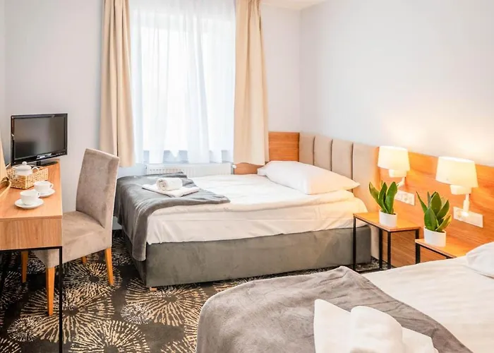 Alcest Z Widokiem Na Morze, Basenem, 3*