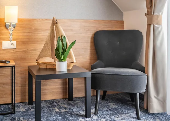 Resort Alcest Z Widokiem Na Morze, Basenem,