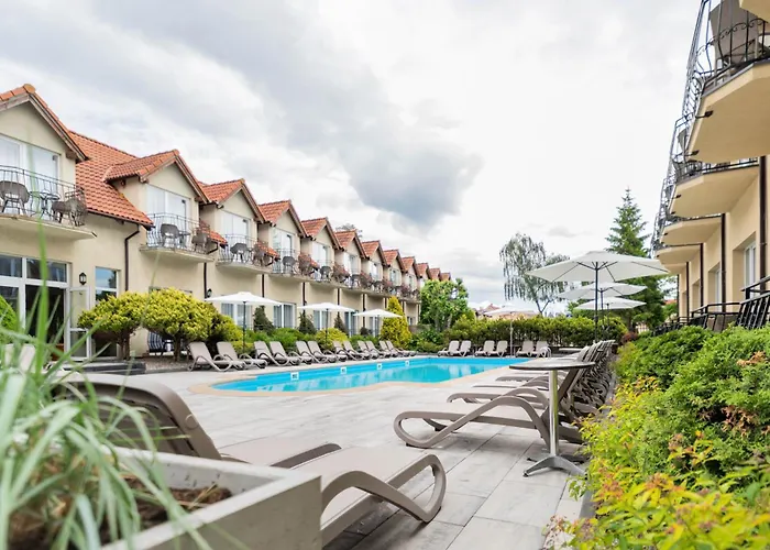 Resort Alcest Z Widokiem Na Morze, Basenem,