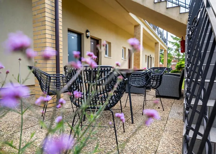 Alcest Z Widokiem Na Morze, Basenem, Resort Rewal