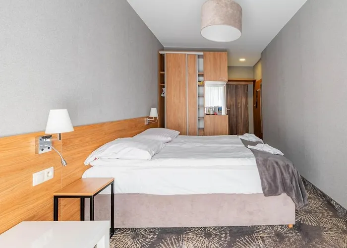 Alcest Z Widokiem Na Morze, Basenem, Resort 3*